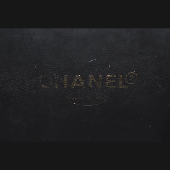 💯 Authentic Chanel Vanity Case - Picture 4 of 13